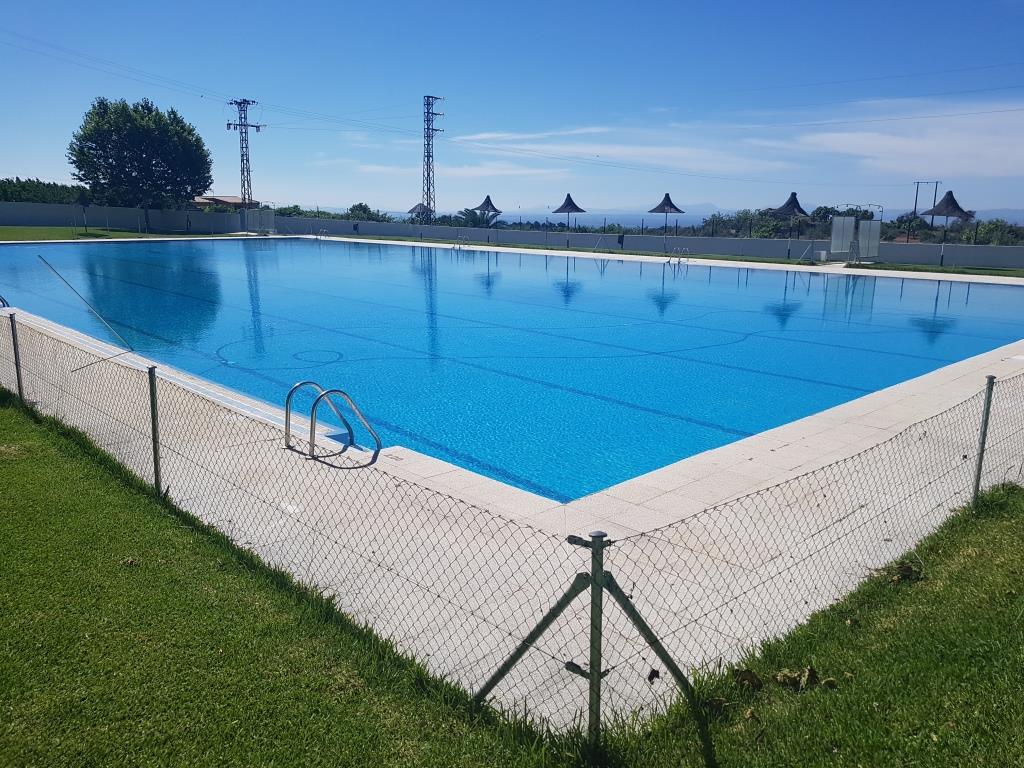 Las piscinas municipales abren sus puertas con entrada gratuita este fin de semana