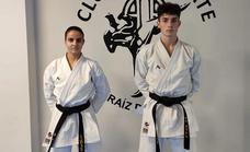Martín Marcos e Inés Muñoz participarán con la selección extremeña en el Campeonato de España Senior de Karate