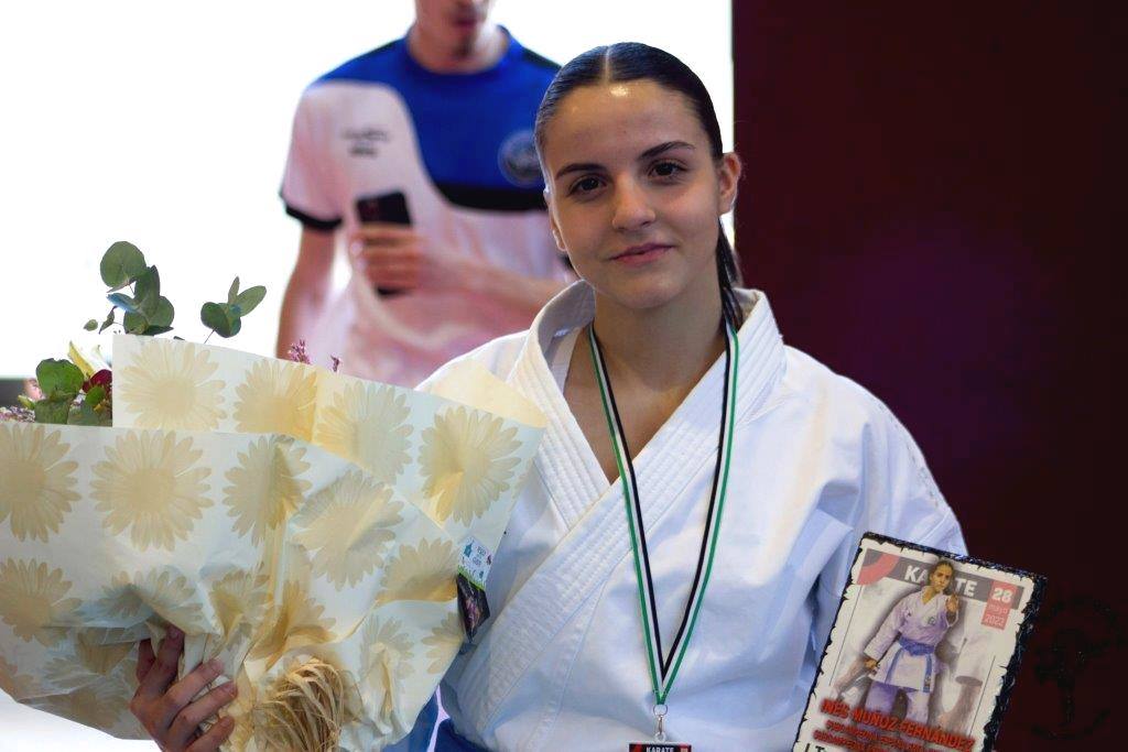 Inés Muñoz, el Ayuntamiento, Cruz Roja y la Federación Extremeña, distinguidos en el Trofeo del Pimentón
