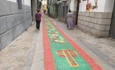Las calles del centro de Jaraíz se llenan de colores para el Corpus