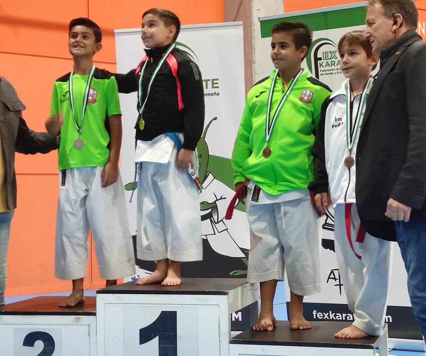 El Club de Karate Jaraíz logra 10 medallas en el Campeonato de Extremadura y en el de Promoción