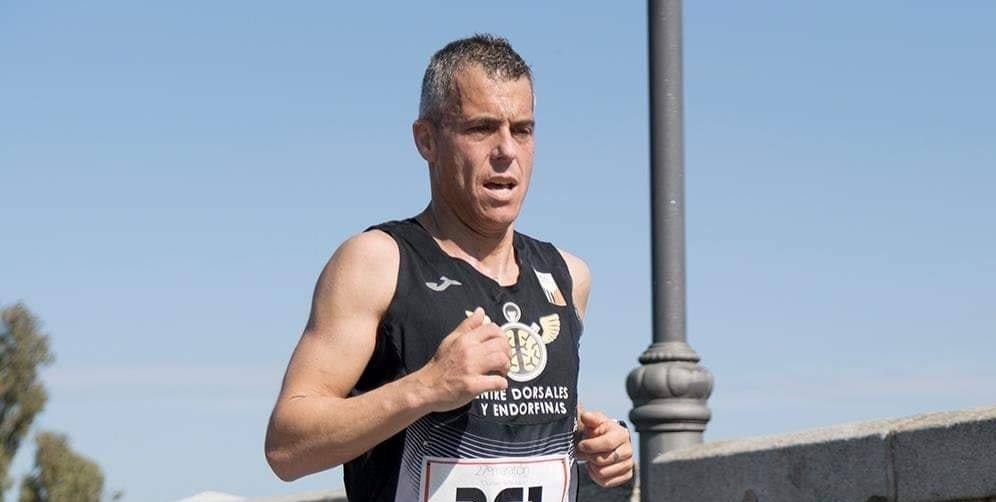 Alán Otero, primero en la Media Maratón 'Villa de Montehermoso'