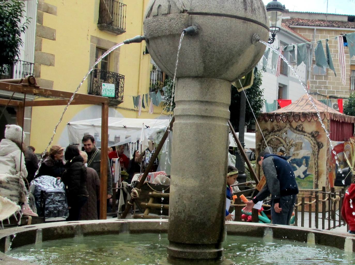 La lluvia obliga a suspender actividades del Mercado de San Andrés