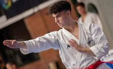Martín Marcos, del Club de Karate Jaraíz, logra dos medallas en el Internacional Aidiscam Nisseishi