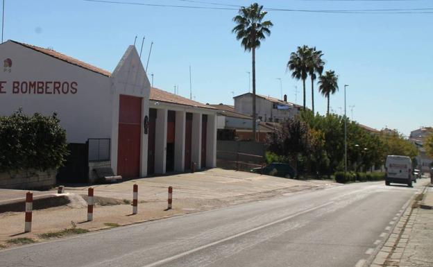 Herido con policontusiones tras la colisión de dos vehículos en Jerez de los Caballeros