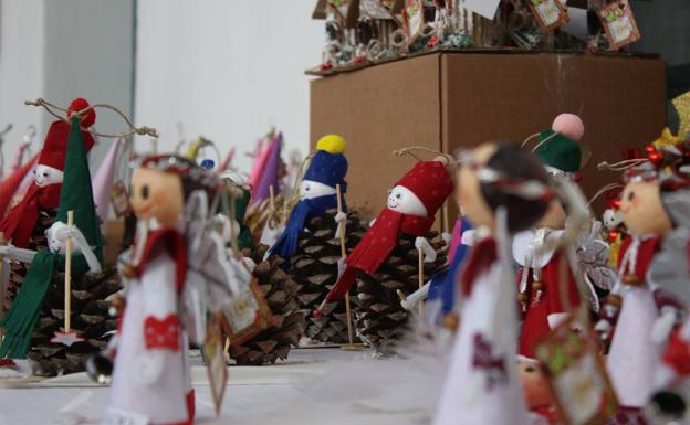La solidaridad, protagonista en el 'Mercado Navideño' de la Archicofradía del Santísimo Sacramento