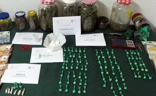 Detienen a un vecino de Zahínos que vendía droga en su domicilio a personas de toda la comarca