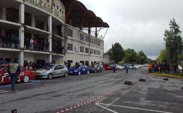 La habilidad al volante se pone a prueba este sábado en el VI Slalon Jerez de los Caballeros