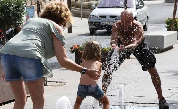 Extremadura alcanzará los 44 grados el fin de semana con la primera ola de calor