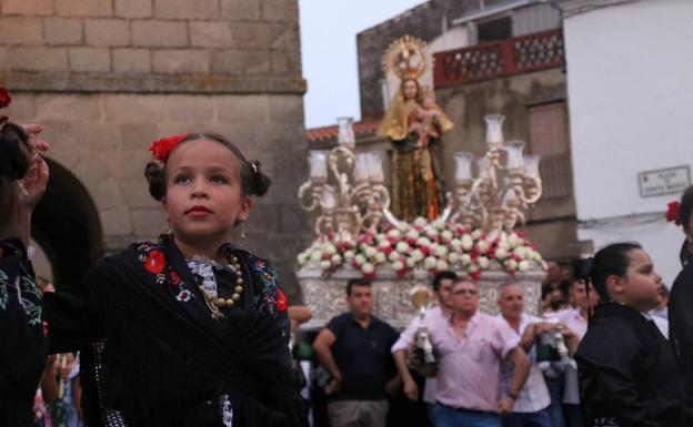 Nuestra Señora de Aguasantas despierta, una vez más, la devoción y el fervor que los jerezanos sienten hacia Ella