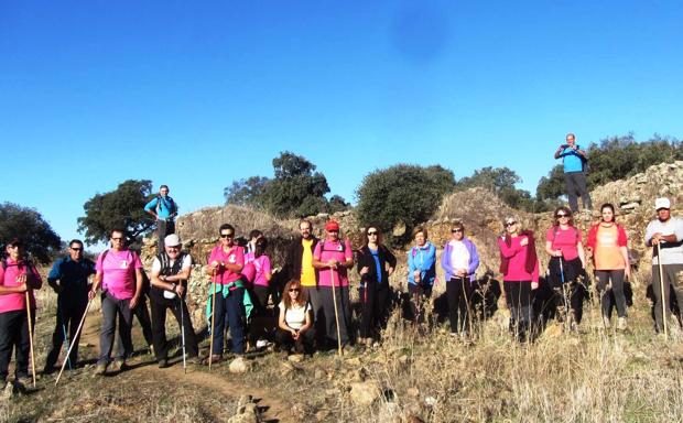 El Grupo senderista 'Las Chorreras' retoma su caminar con un amplio calendario de rutas este otoño