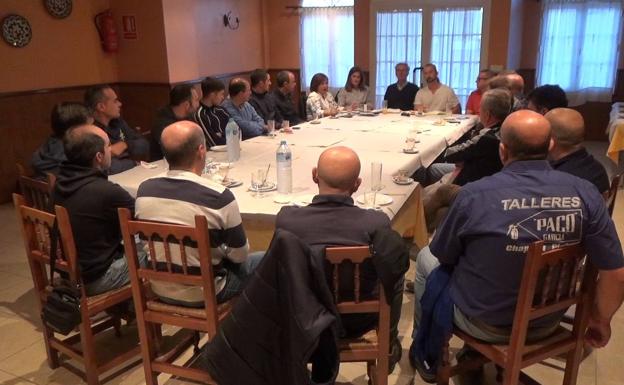 El Ayuntamiento escucha las necesidades de las empresas de automoción para trabajar en su desarrollo