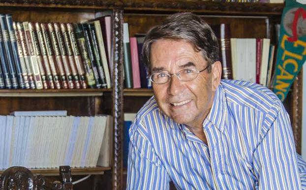 Feliciano Correa presenta en su ciudad su última obra 'Espuelas, Hoces y Cuchillas'