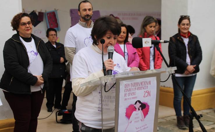 Jerez reclama la acción de toda la sociedad contra la violencia de género