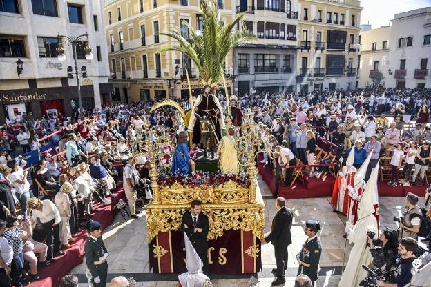 Hacienda obliga a las cofradías a pagar el IVA de los palcos de Semana Santa