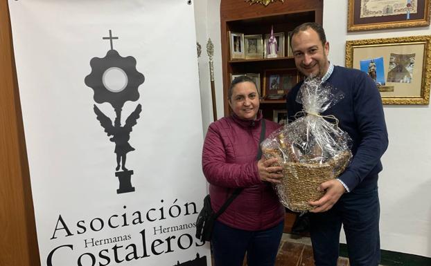 Paqui Márquez Benavides gana el concurso de fotografía para el cartel del pregón del costalero