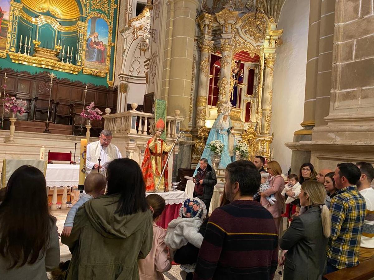 La Candelaria anuncia la festividad de San Blas y la tradición de su cordón