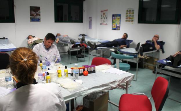 Los donantes aportan 261 bolsas de sangre en la primera campaña del año 2020