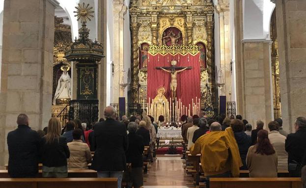La Archicofradía del Santísimo Sacramento inicia su solemne Quinario