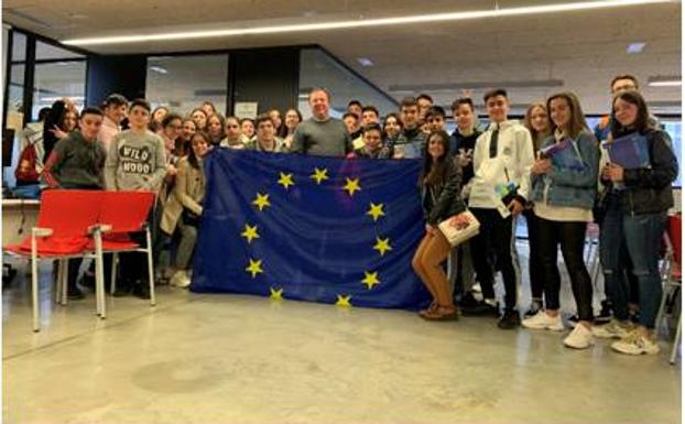El Instituto Ramón Carande se convierte en 'Escuela Embajadora del Parlamento Europeo'