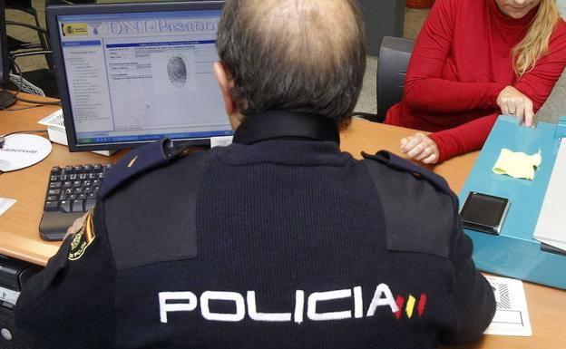La Policía Nacional reinicia la renovación del DNI y el pasaporte con cita previa