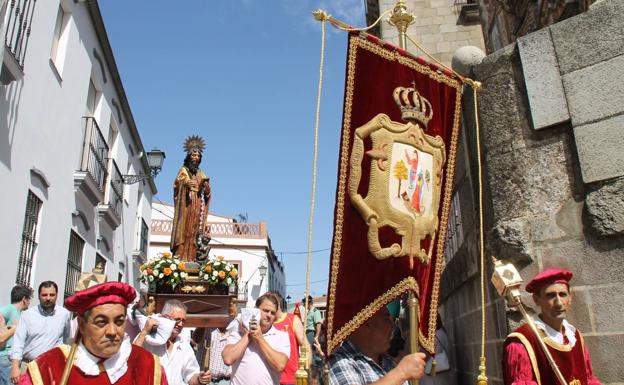 Jerez de los Caballeros honra este 24 de agosto a su patrón, protagonista de su escudo y de tradiciones singulares