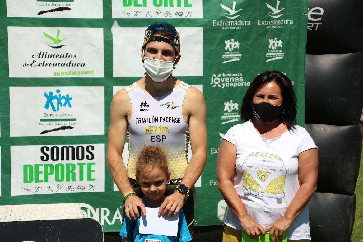 Más de 140 triatletas se dan cita en Jerez para participar en el VI Triatlón 'Ciudad del Temple'