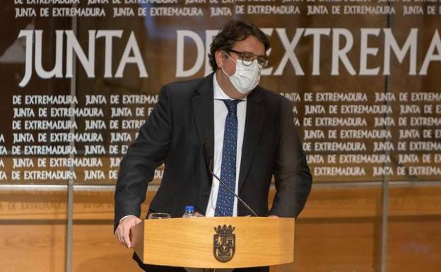 La Junta restringe aforos en todos los municipios