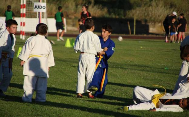 La Escuela Municipal de Deportes aplaza el inicio de las clases a enero
