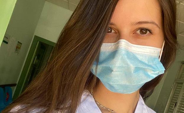 Pilar Llanos, de 22 años: «he tenido que rechazar contratos de trabajo por las secuelas que me dejó la Covid-19»