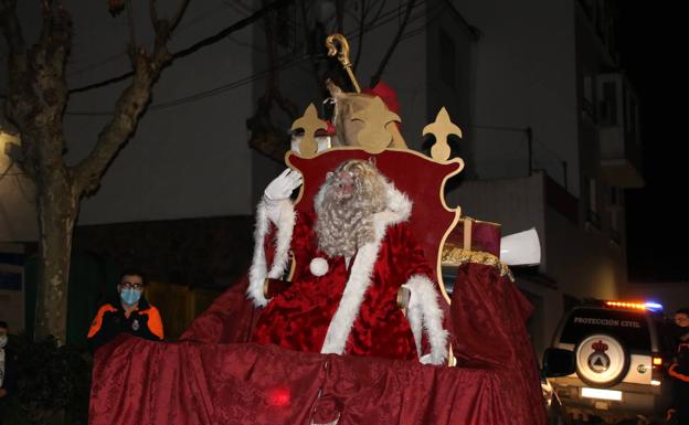 San Nicolás reparte ilusión por las calles de Jerez y sus pedanías gracias a la Asociación 'Belén Santa Ángela'