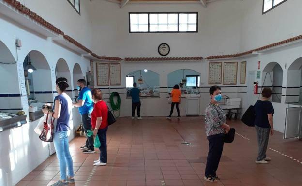 El mercadillo retoma su actividad, este miércoles, con limitación en el número de puestos