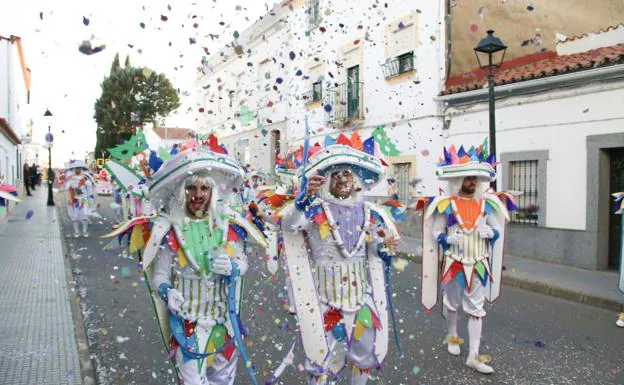 El Ayuntamiento convoca dos concursos para mantener viva la «chispa» del Carnaval en Jerez y sus pedanías