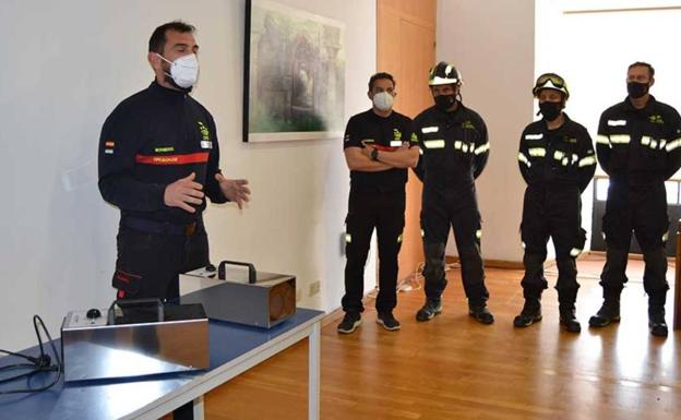 El Ayuntamiento pondrá dos cañones de ozono a disposición del comercio, la hostelería y los centros educativos para su desinfección