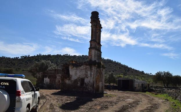 El Ayuntamiento se suma a la denuncia por la destrucción casi total de la ermita de Santa María de Brovales