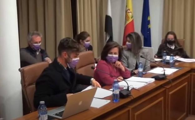 El PP de Jerez de los Caballeros reclama que los plenos sean presenciales