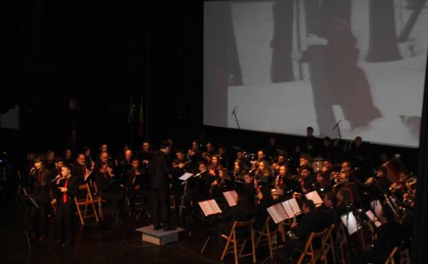 El cine-teatro Balboa acoge, este domingo, una nueva edición de 'El Conciertazo'