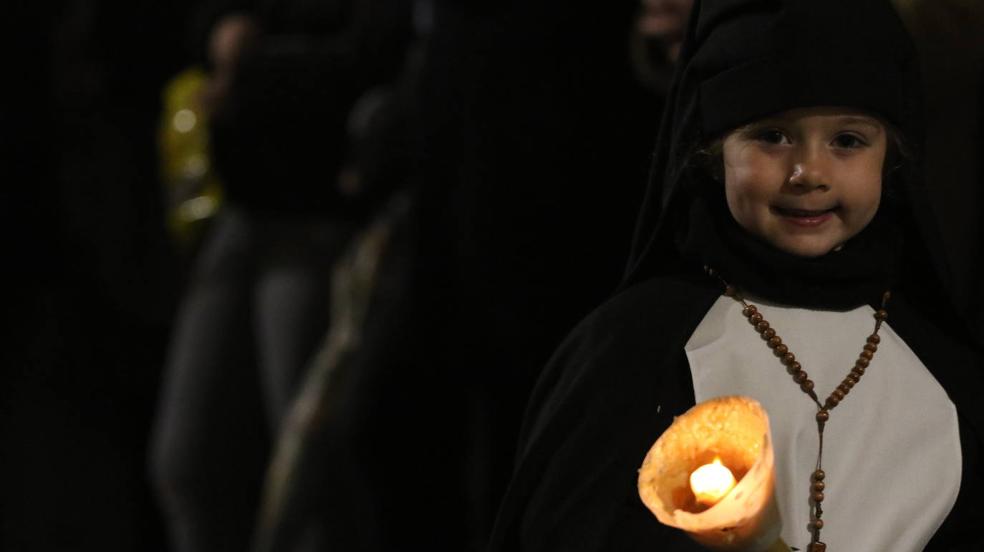 Jerez vuelve a enmudecer ante Jesús Orando en el Huerto y Nuestra Señora del Silencio en una nueva noche de Martes Santo