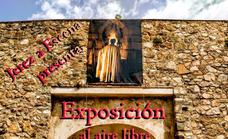 La Plaza de la Alcazaba acoge una exposición de fotografías sobre el Festival Templario