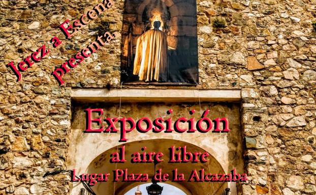 La Plaza de la Alcazaba acoge una exposición de fotografías sobre el Festival Templario