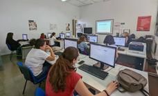 El NCC de Jerez invita a «cacharrear» con los talleres «Programación creativa, robótica e IA» y «Cultura Maker e impresión 3D»