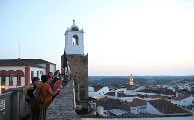 La historia, las visitas guiadas, la música y la gastronomía marcan la agenda este sábado en Jerez de los Caballeros