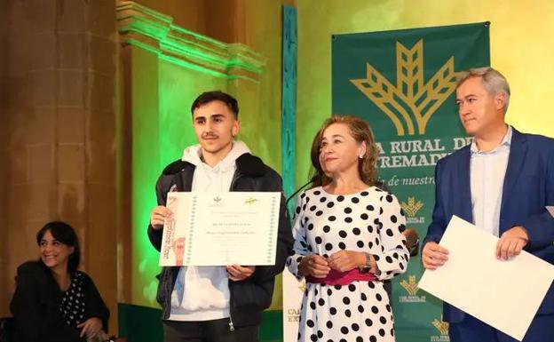 Miguel Ángel Santana, alumno del IES Ramón Carande, galardonado con los premios «Espiga Educación»