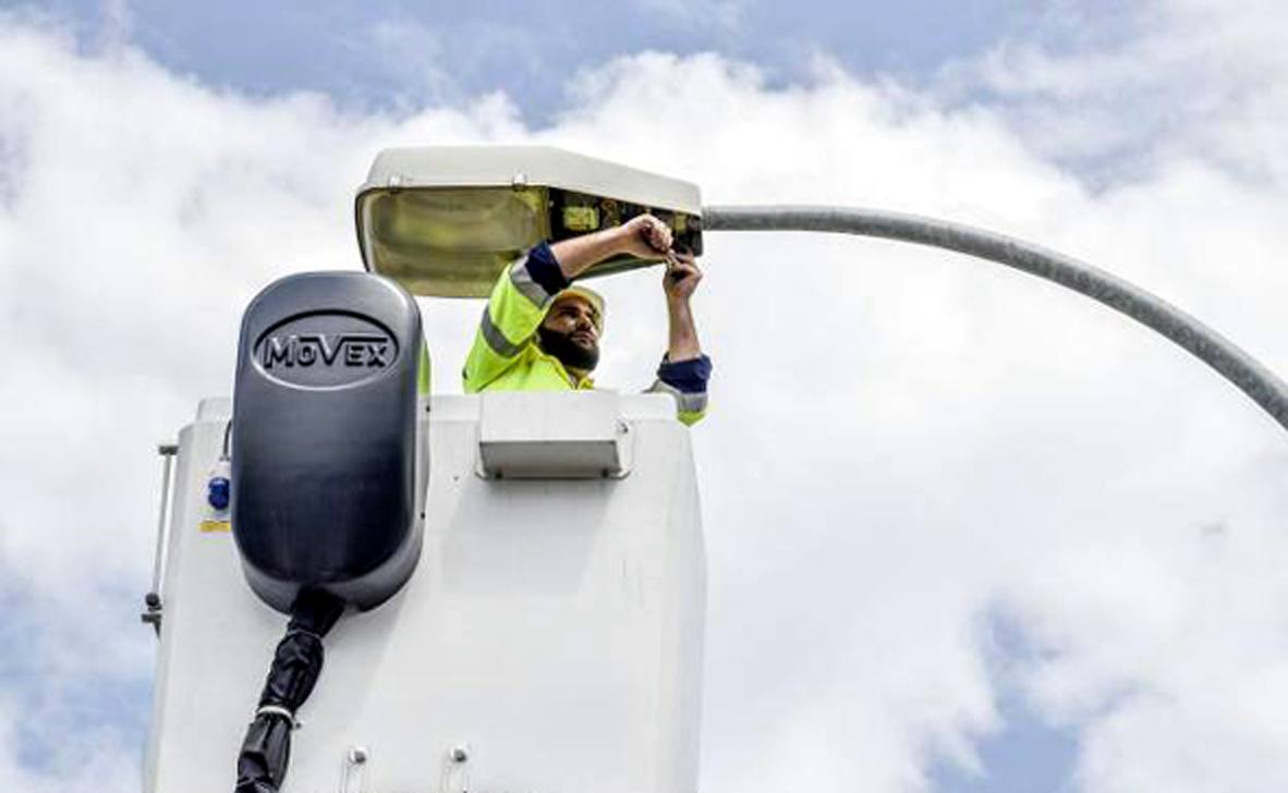 La localidad dispondrá de nuevas farolas led a mediados del año próximo