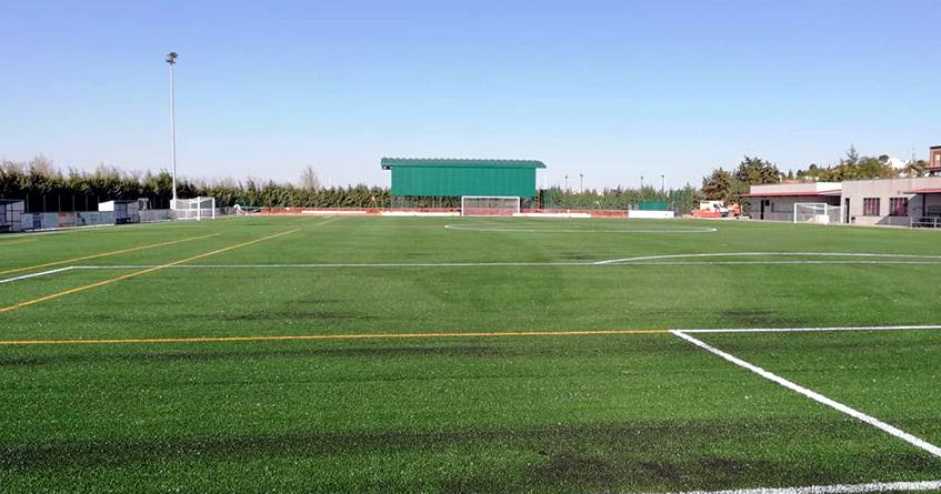 El próximo domingo se estrena el césped artificial del campo de fútbol