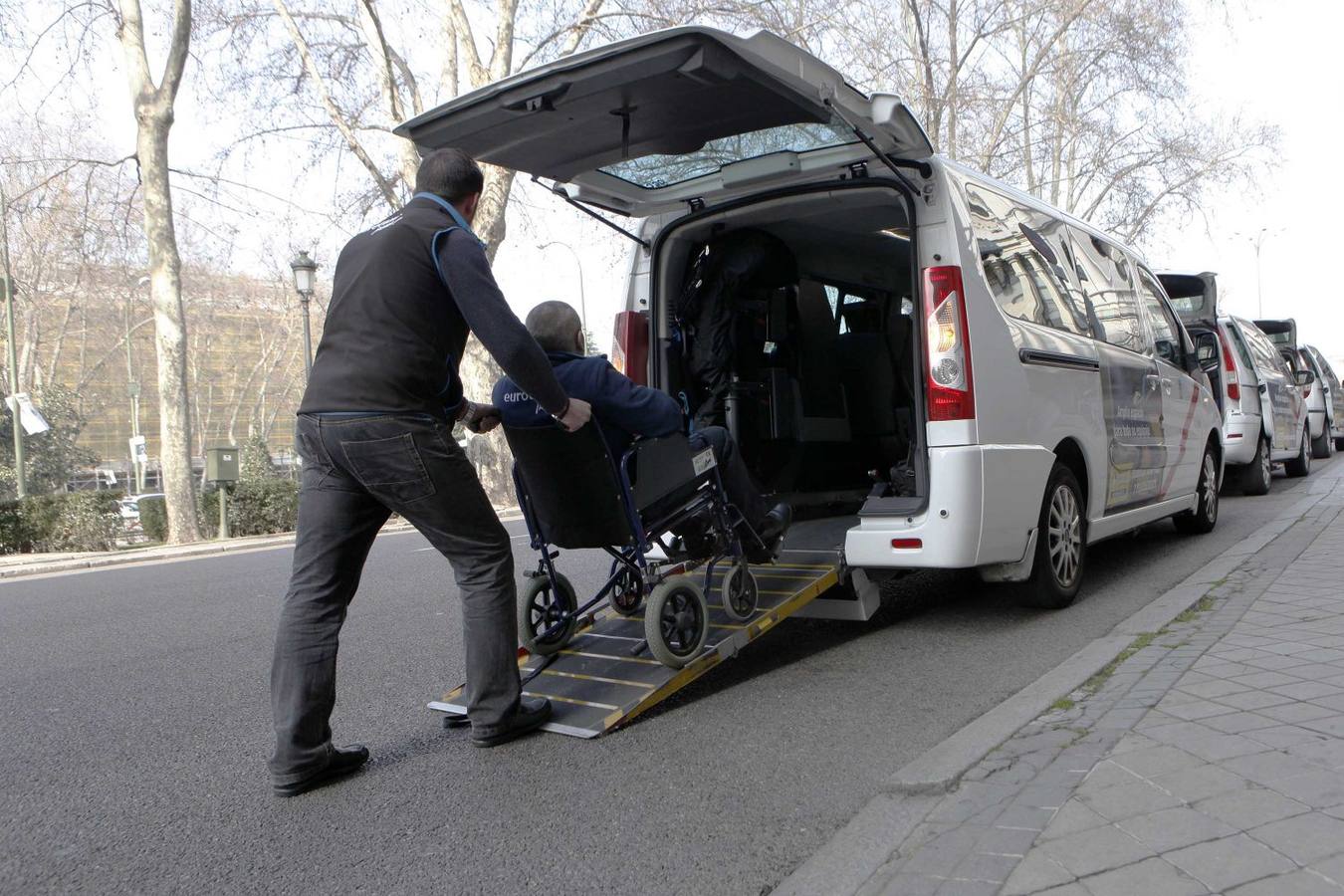 El Ayuntamiento pone en marcha el 'Transporte urbano a demanda'