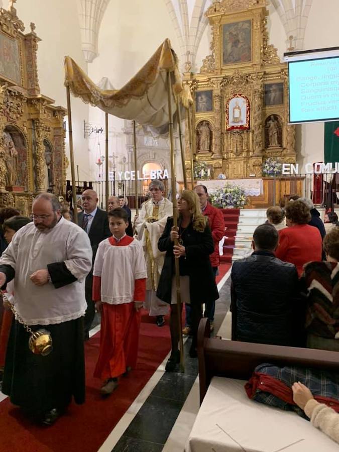 La lluvia impide la salida de varias procesiones
