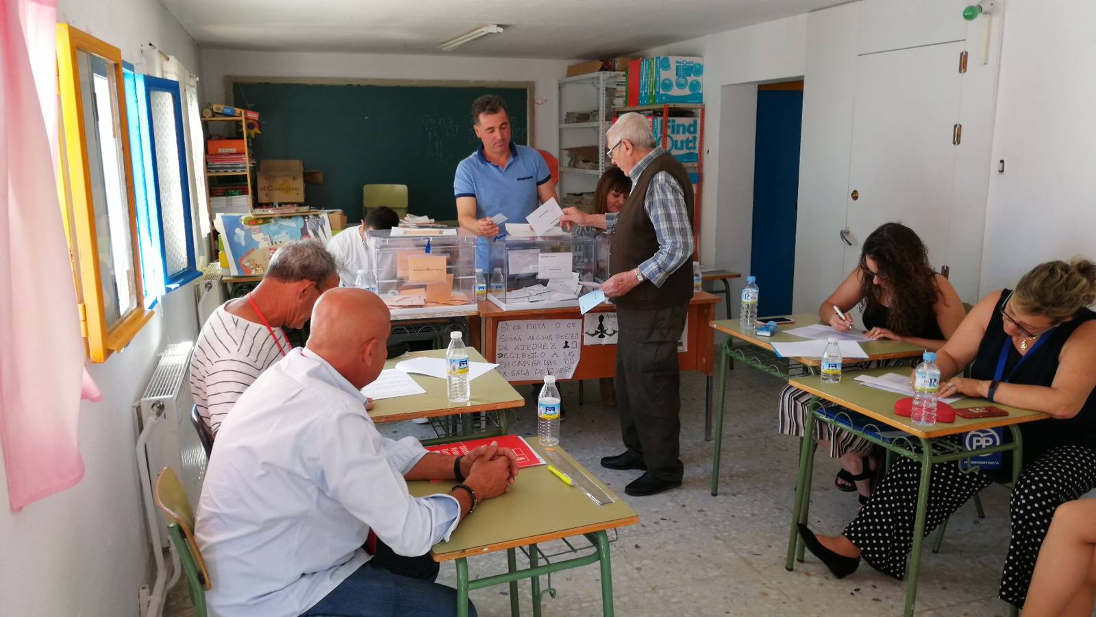 2.885 electores están llamados hoy a las urnas en La Zarza