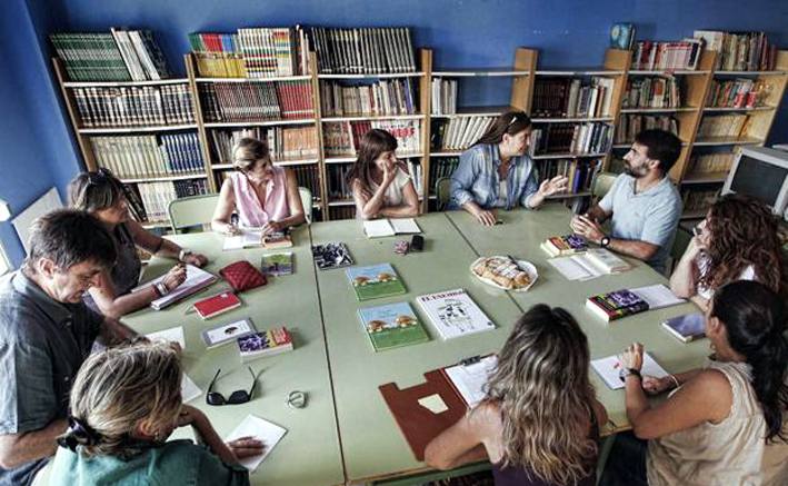 El Ayuntamiento estudia la creación de un club de lectura