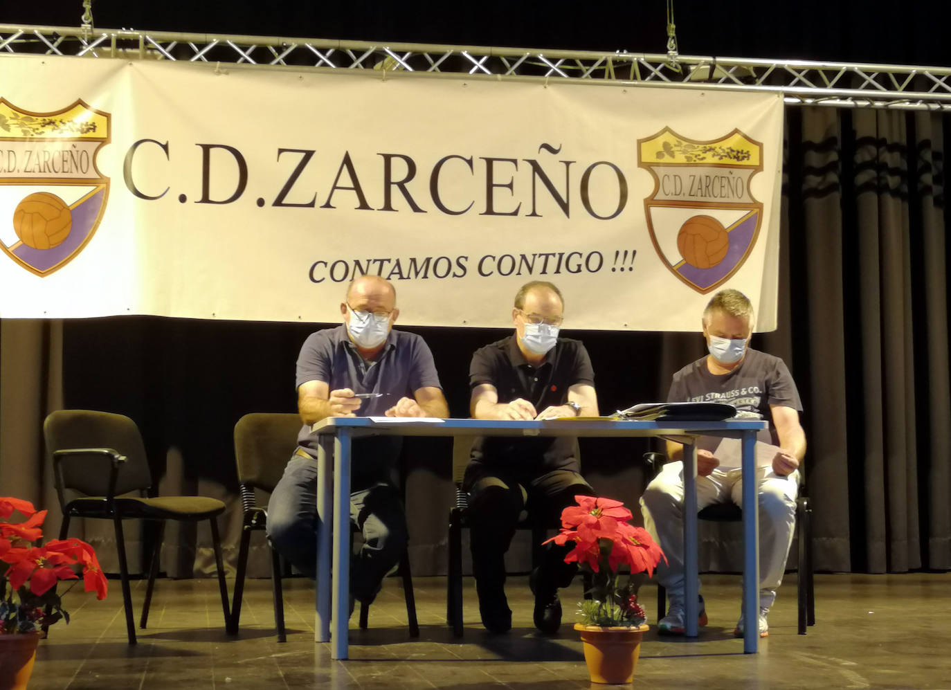 Medio centenar de personas asiste a la asamblea del CD Zarceño